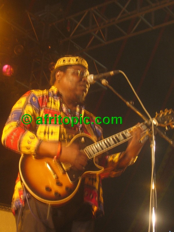 ../Images/afw2006b 273.jpg